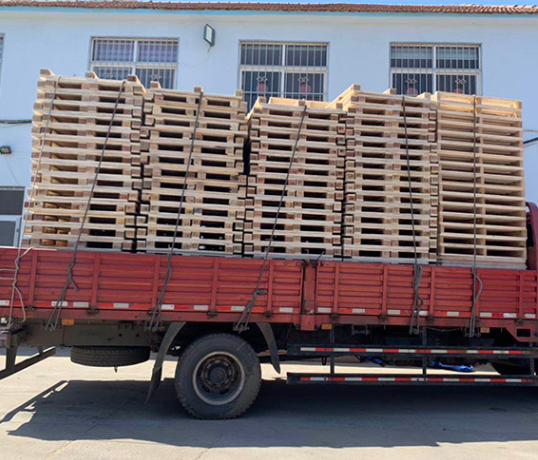 钦南木托盘运输货物注意事项